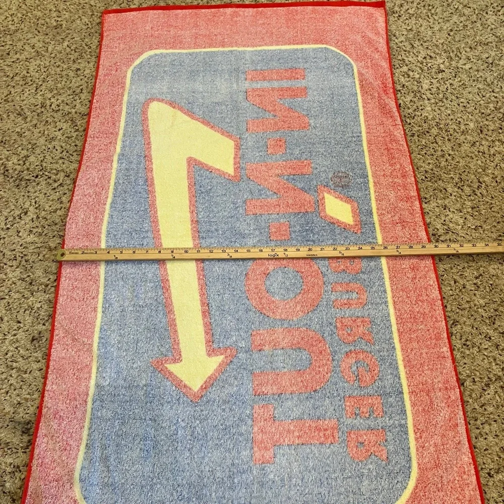 IN-N-OUT BURGER 100% Cotton Beach Bath Towel Red & Blue 57 x 29